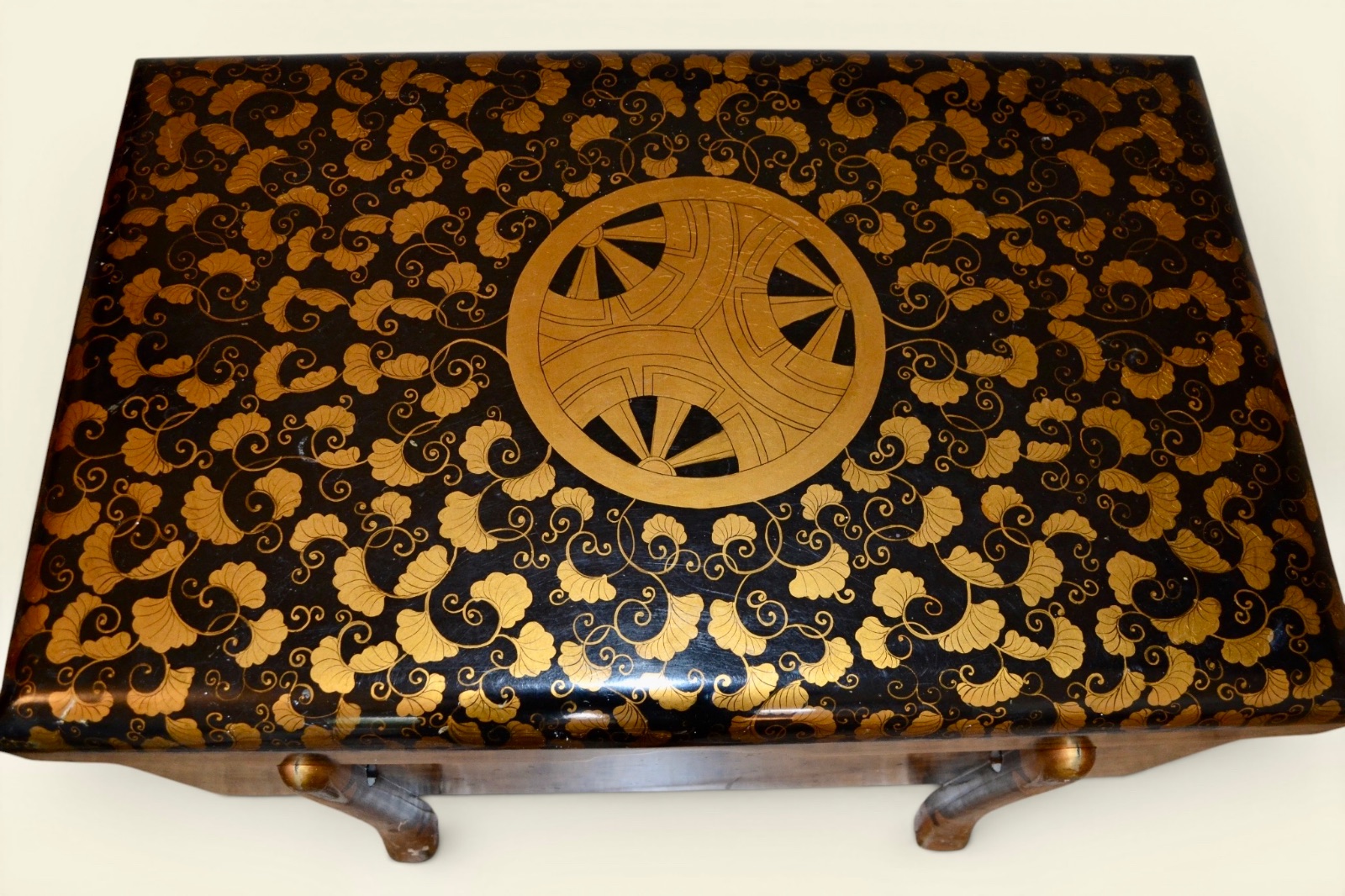 Japanese Style Lacquered lidded box